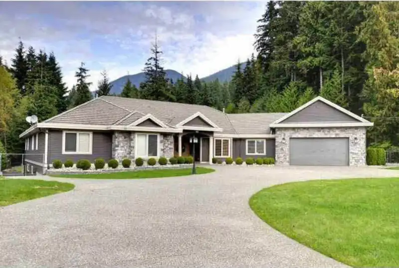 815 SPENCE WAY - photo 1 of 1