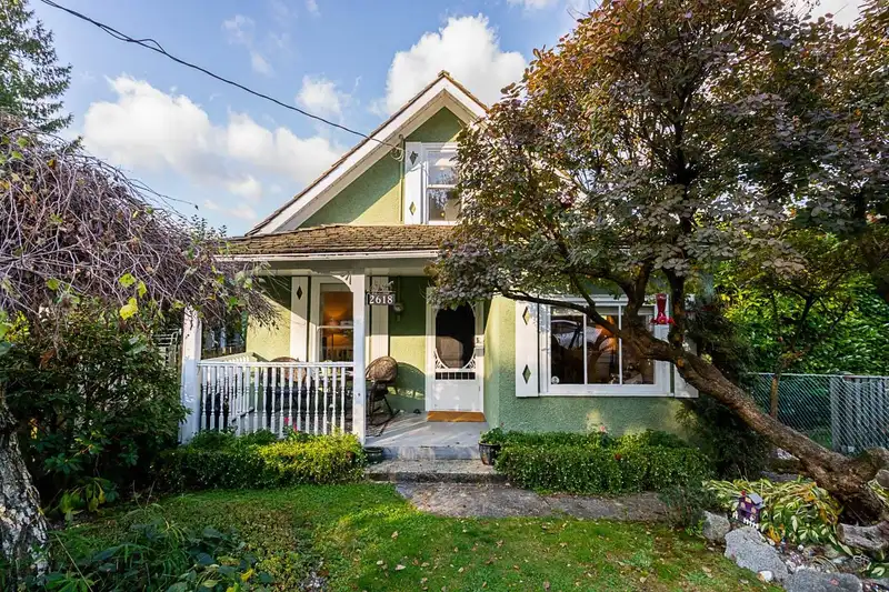 2618 HENRY STREET - photo 1 of 39