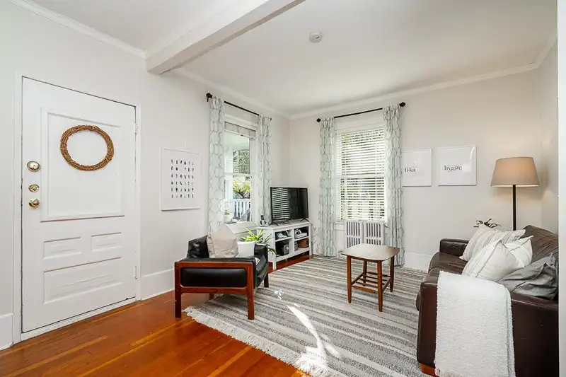 2618 HENRY STREET - photo 3 of 39