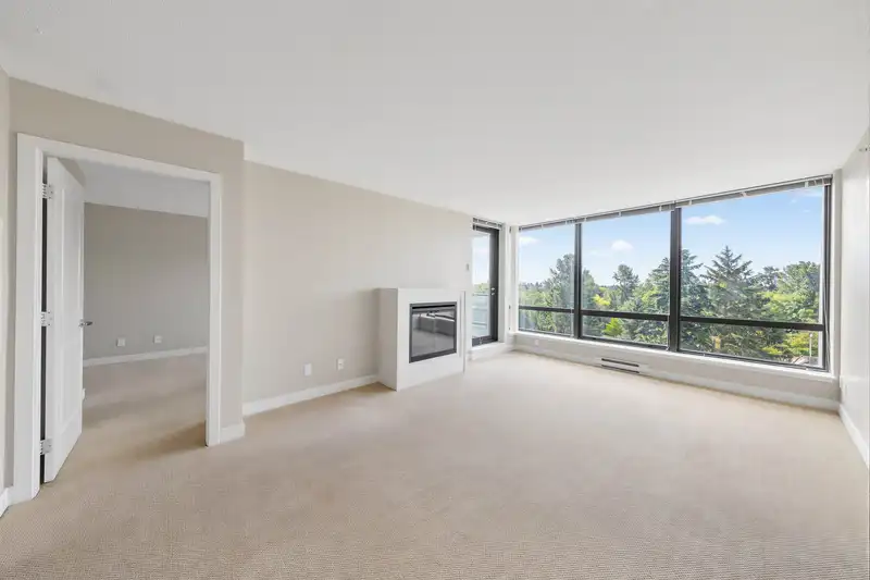 902 6333 KATSURA STREET - photo 4 of 40
