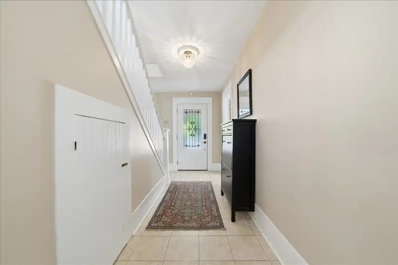 20590 WESTFIELD AVENUE - photo 4 of 40
