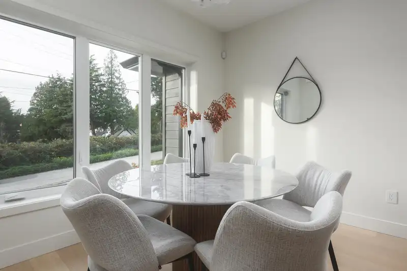 2 8508 EAST BOULEVARD - photo 4 of 23