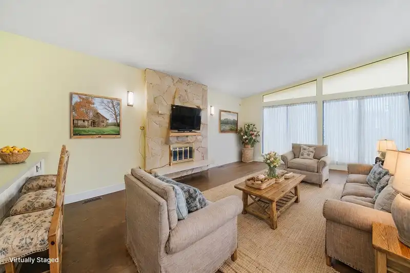 3108 E 62ND AVENUE - photo 2 of 37