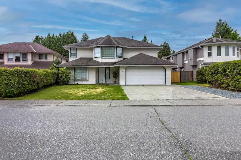 32868 HARWOOD PLACE - photo 1 of 33