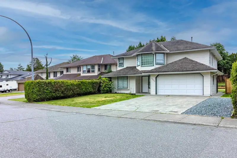 32868 HARWOOD PLACE - photo 2 of 33