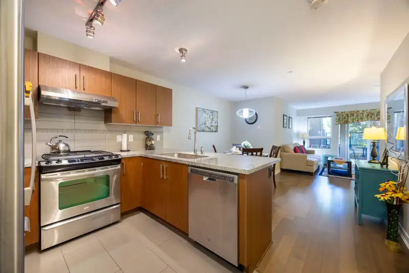 131 6828 ECKERSLEY ROAD - photo 2 of 30