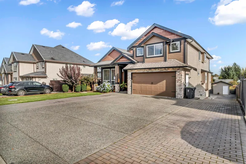 2620 270B STREET - photo 3 of 25