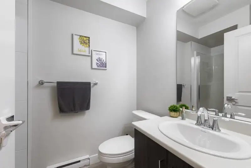 2 6089 144 STREET - photo 4 of 28