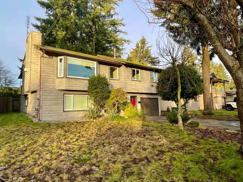 2241 152A STREET - photo 1 of 40