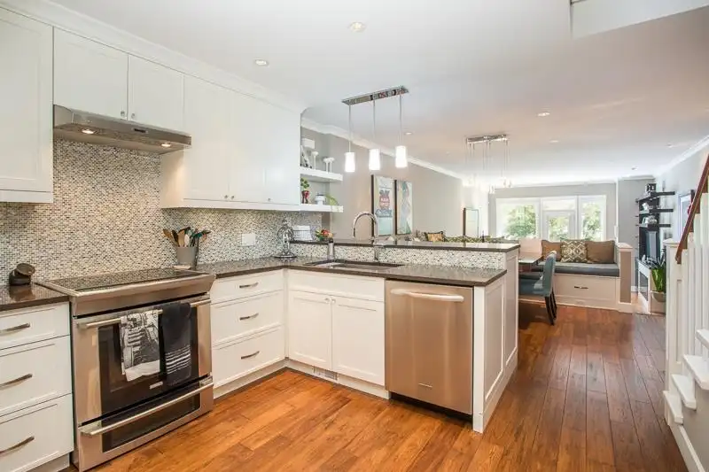 3 15161 PROSPECT AVENUE - photo 3 of 37