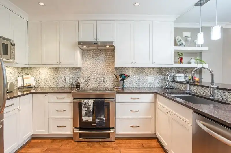 3 15161 PROSPECT AVENUE - photo 4 of 37