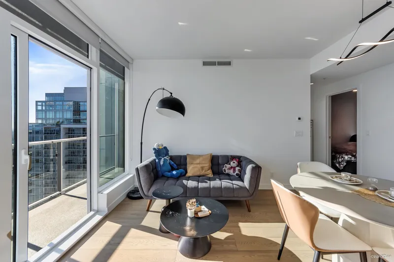 4709 6000 MCKAY AVENUE - photo 3 of 25