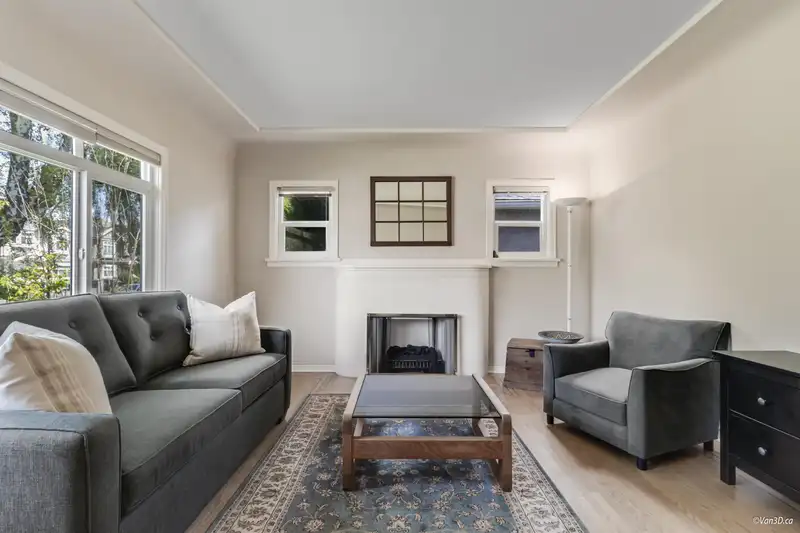 4 E 46TH AVENUE - photo 2 of 32
