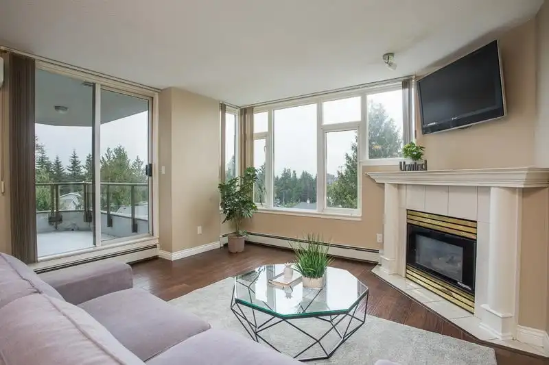 607 13880 101 AVENUE - photo 3 of 35