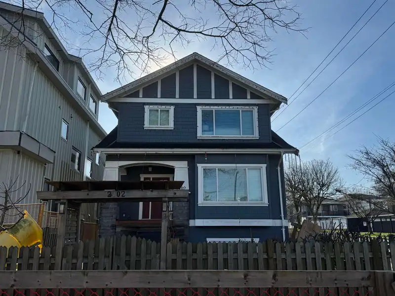 2702 KITCHENER STREET - photo 1 of 6