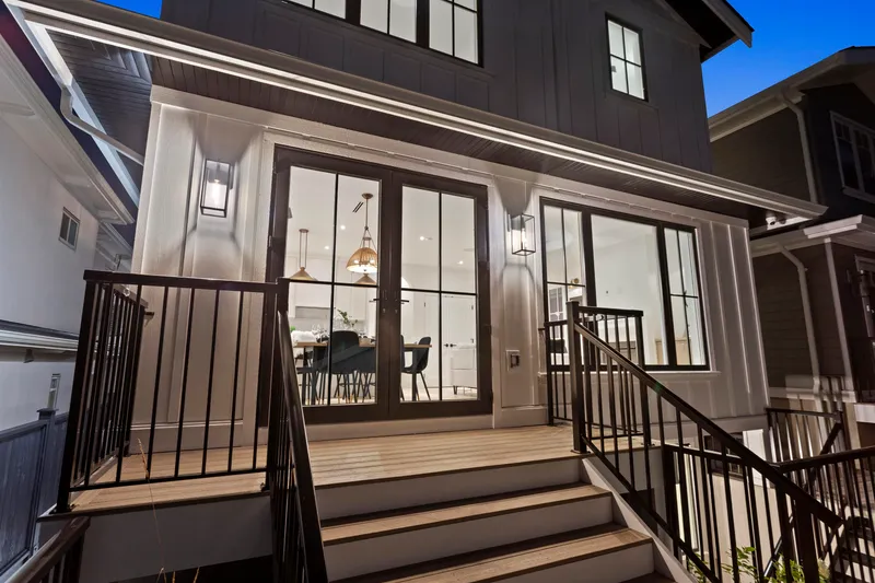 2 4315 ALBERT STREET - photo 2 of 25