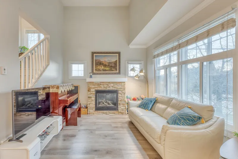 9 7171 STEVESTON HIGHWAY - photo 2 of 25