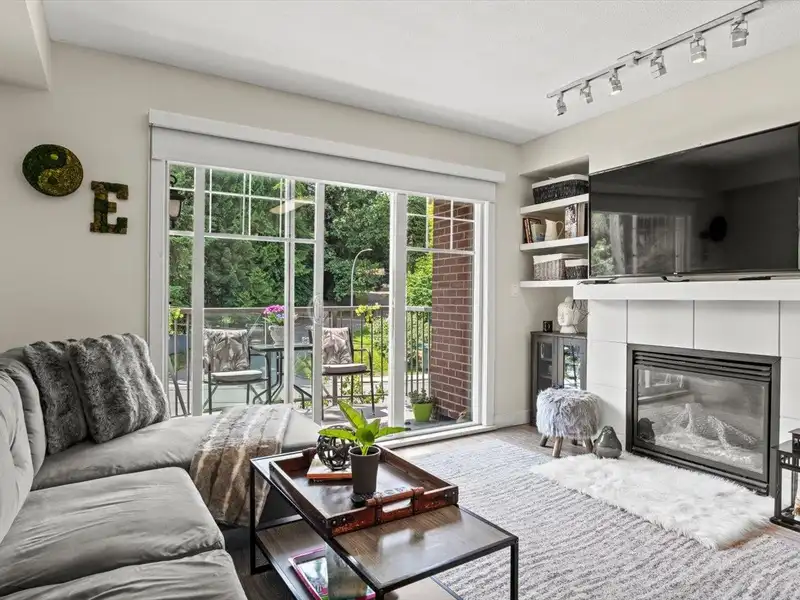 303 3260 ST JOHNS STREET - photo 4 of 24