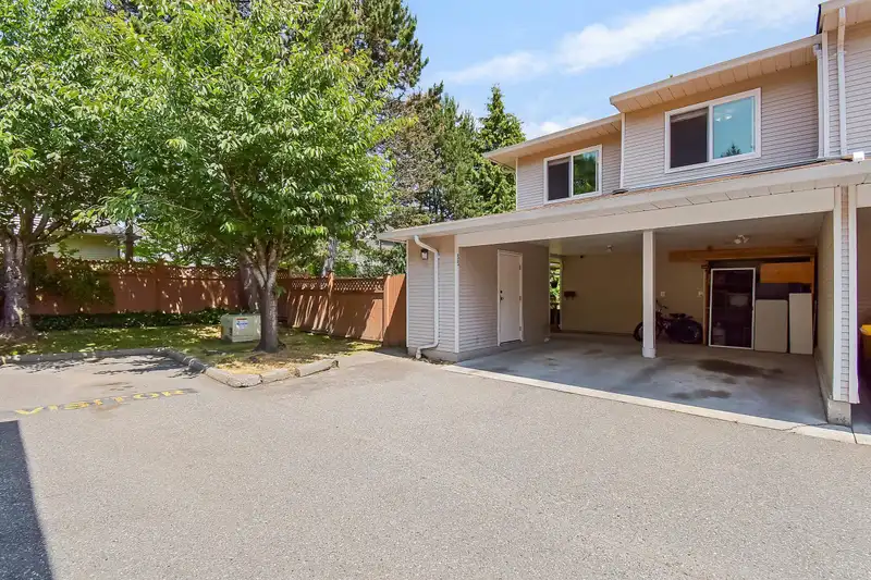 55 10051 155 STREET - photo 1 of 26