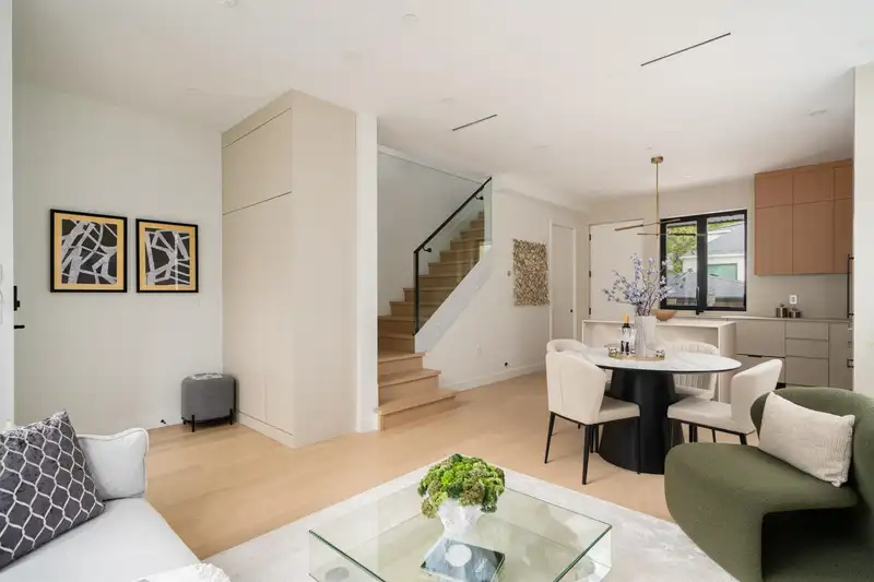 6577 LIME STREET - photo 4 of 36