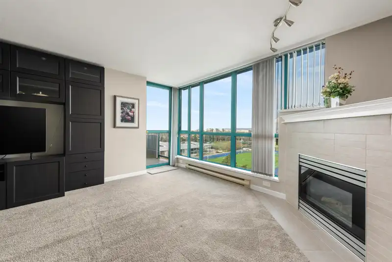 1603 7500 GRANVILLE AVENUE - photo 4 of 25