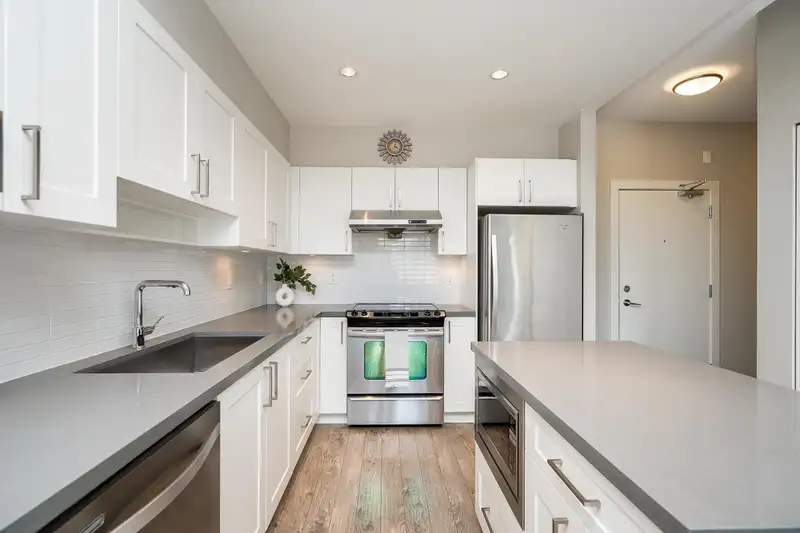2410 963 CHARLAND AVENUE - photo 4 of 40