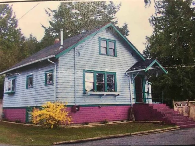 516 WEBSTER AVENUE - photo 1 of 22