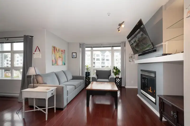 307 3142 ST JOHNS STREET - photo 2 of 30