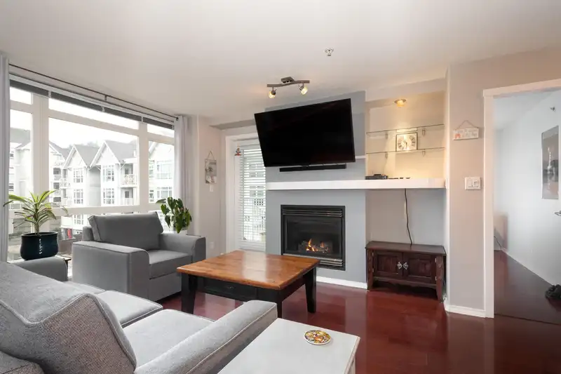 307 3142 ST JOHNS STREET - photo 3 of 30