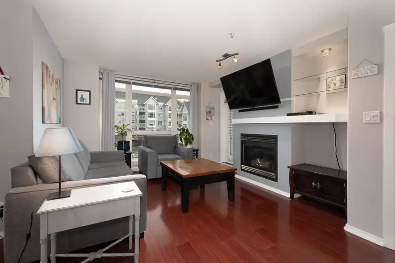 307 3142 ST JOHNS STREET - photo 4 of 30