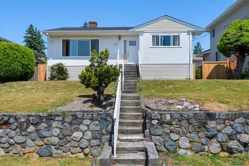 5957 CARSON STREET - photo 2 of 30