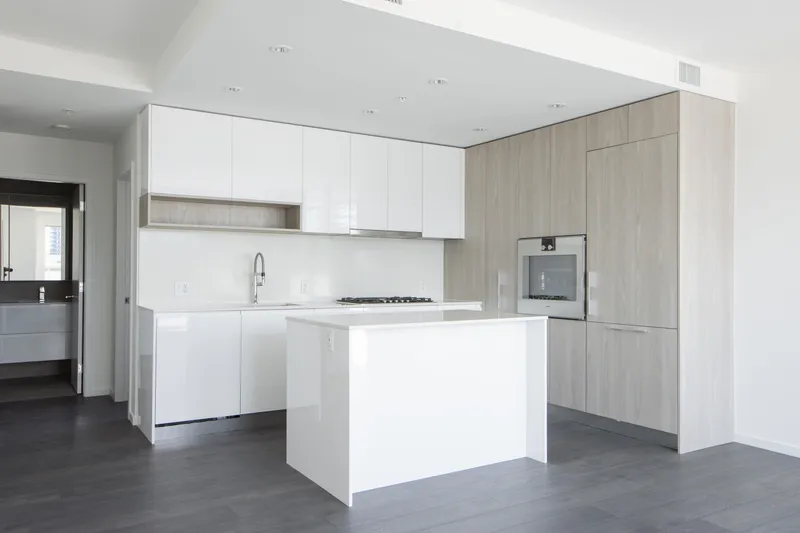 202 6200 MINORU BOULEVARD - photo 2 of 14