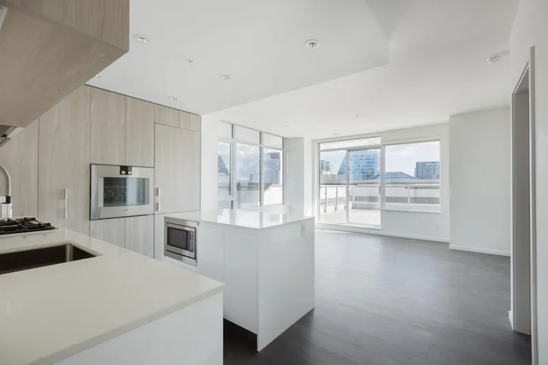 202 6200 MINORU BOULEVARD - photo 3 of 14