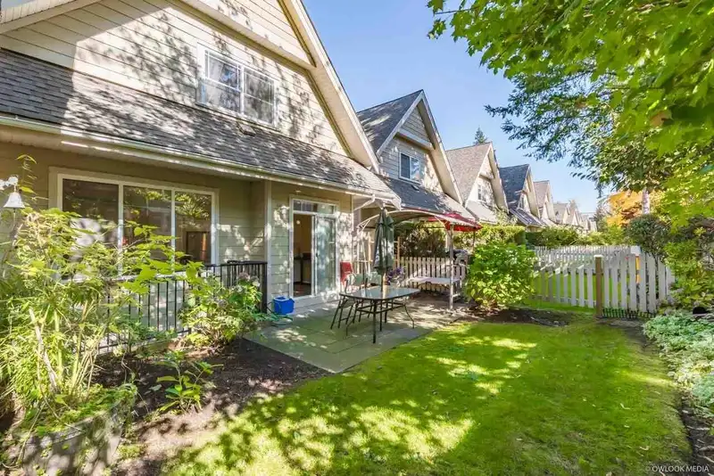 16 2588 152 STREET - photo 1 of 31