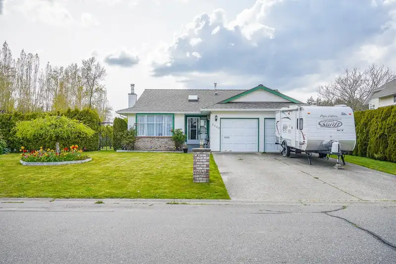 3329 197 STREET - photo 2 of 37
