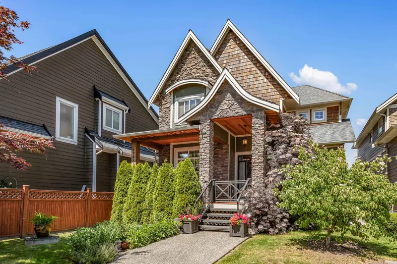 17421 1A AVENUE - photo 2 of 25