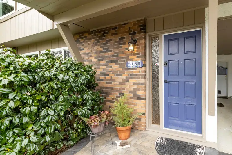 3156 COMPASS COURT - photo 4 of 40