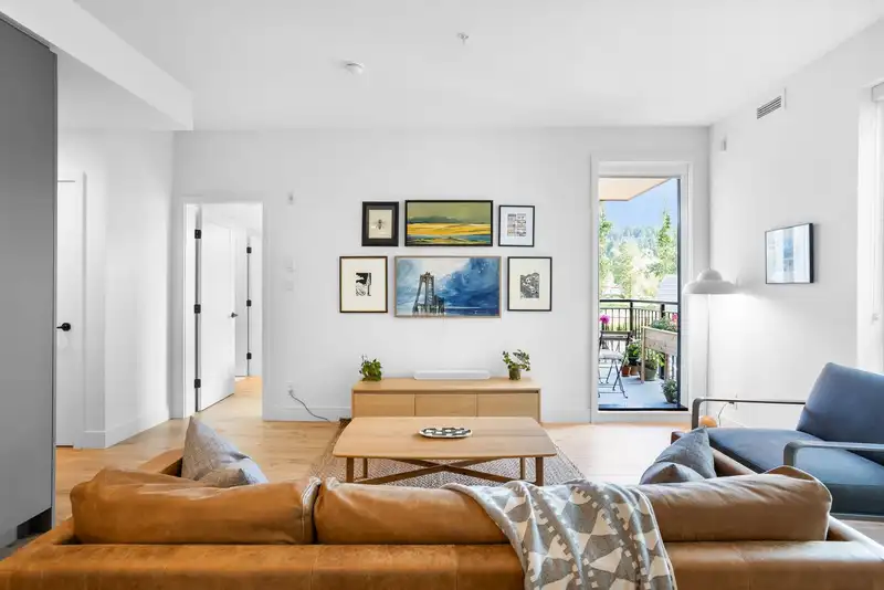 324 3131 MURRAY STREET - photo 4 of 36