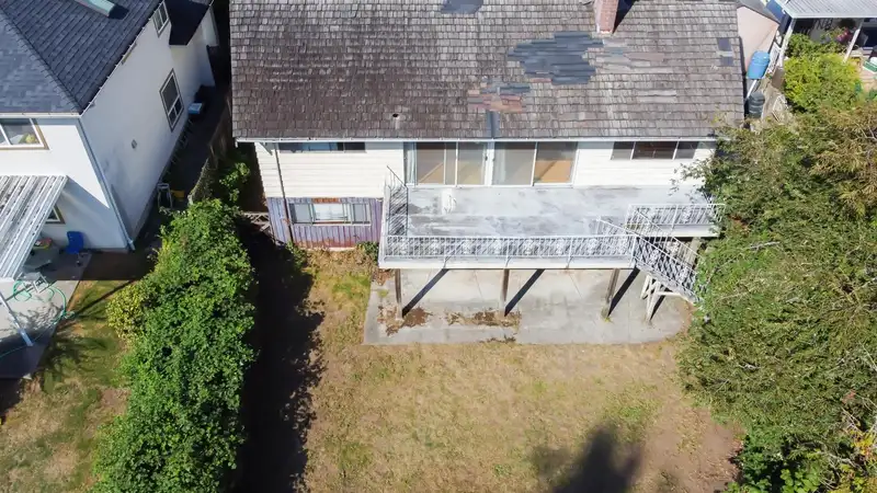 4354 RUMBLE STREET - photo 2 of 11