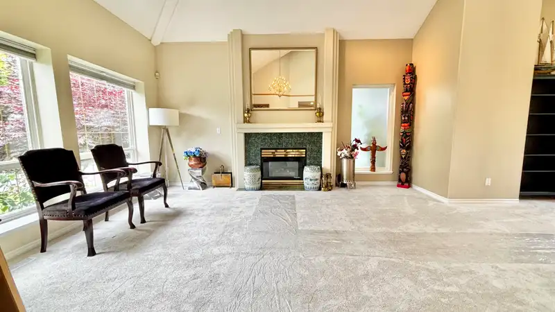 16941 FRIESIAN DRIVE - photo 4 of 30
