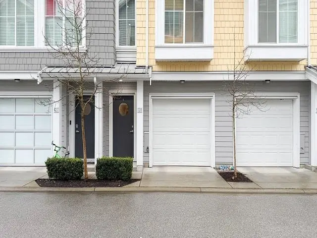 128 5550 ADMIRAL WAY - photo 2 of 25