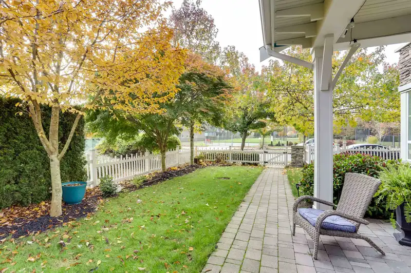 24 5510 ADMIRAL WAY - photo 3 of 22