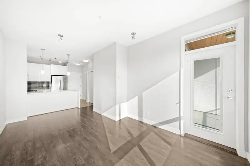 212 10455 154 STREET - photo 4 of 31