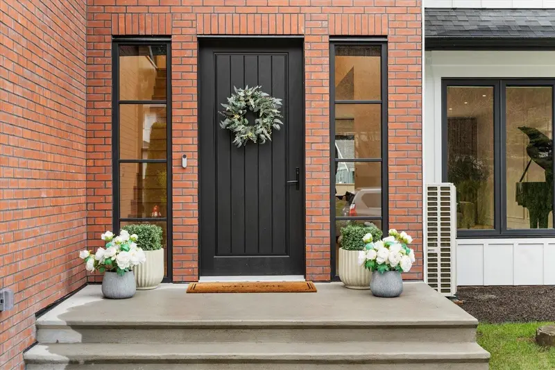 20448 90 CRESCENT - photo 2 of 25