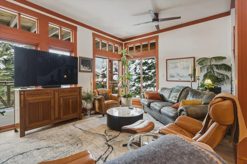 23 2324 TALUSWOOD PLACE - photo 3 of 25