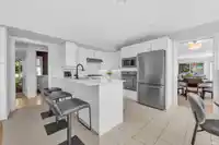 111 SANDRINGHAM CRESCENT - thumbnail 14