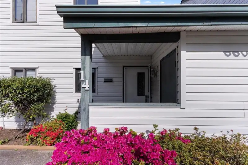 14 6609 138 STREET - photo 3 of 31