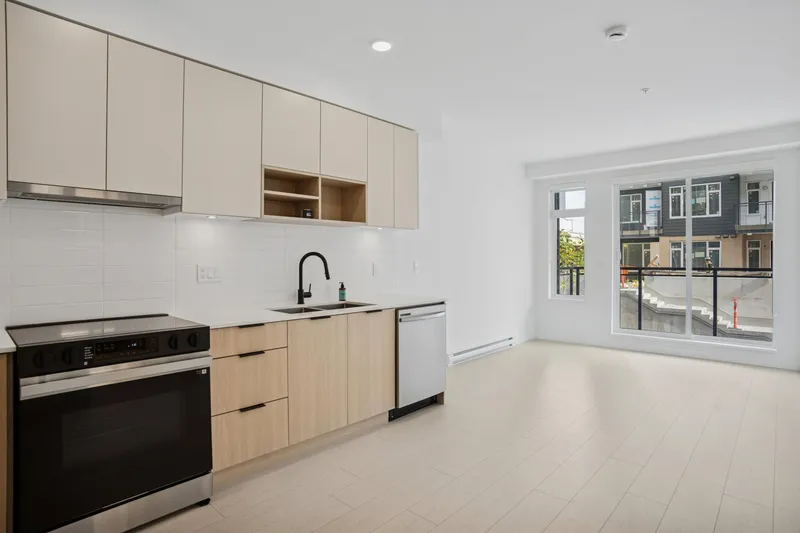 209 10488 138A STREET - photo 1 of 20