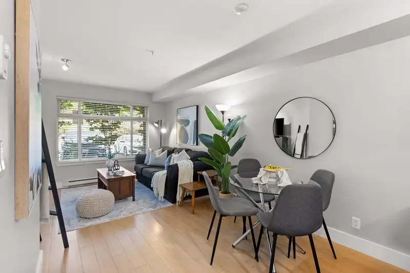 133 2233 MCKENZIE ROAD - photo 2 of 11