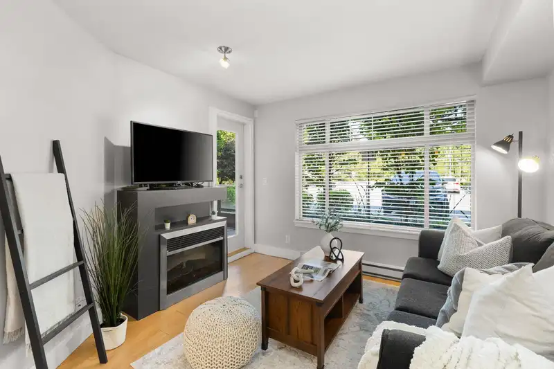 133 2233 MCKENZIE ROAD - photo 3 of 11